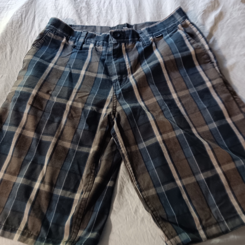 Hurley Men's Plaid Flat Front Shorts - Blue and Brown